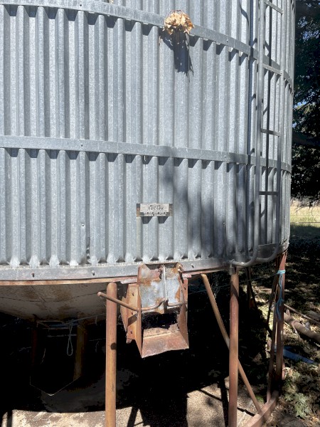 Nelson Grain silo circa 1980