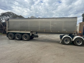 Tipover axle aluminium tipper
