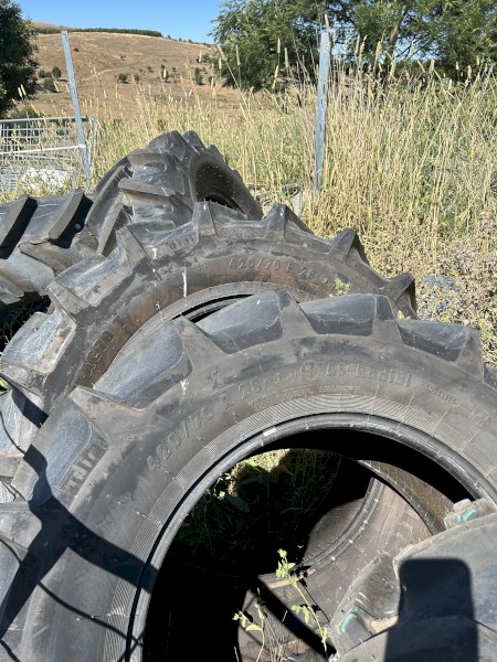 Tractor tyres 420/70 R28 Mitas new