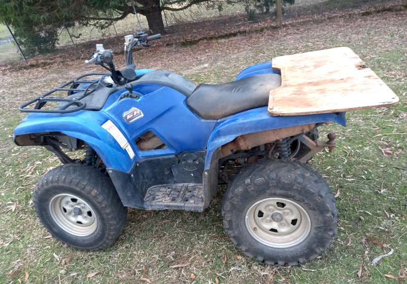 YAMAHA GRIZZLY 550 2015 QUAD BIKE FARM ATV YAMAHA GRIZZLY WORKING QUAD BIKE