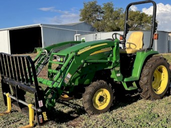 2008 John Deere 3520 Utility Tractor -  Optional Slasher