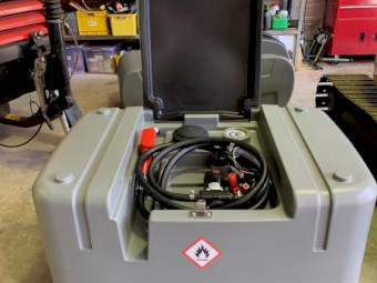 New 210 litre 12v diesel fuel transfer transfer tanks, 12vDC, with CE rated diesel pump 42 LPM, with auto shutoff nozzle
