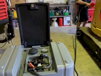 New 210 litre 12v diesel fuel transfer transfer tanks, 12vDC, with CE rated diesel pump 42 LPM, with auto shutoff nozzle