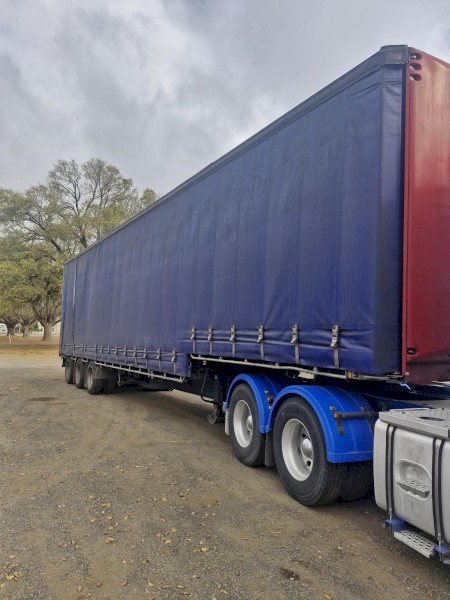 2004 Maxitrans ST3 B Trailer
