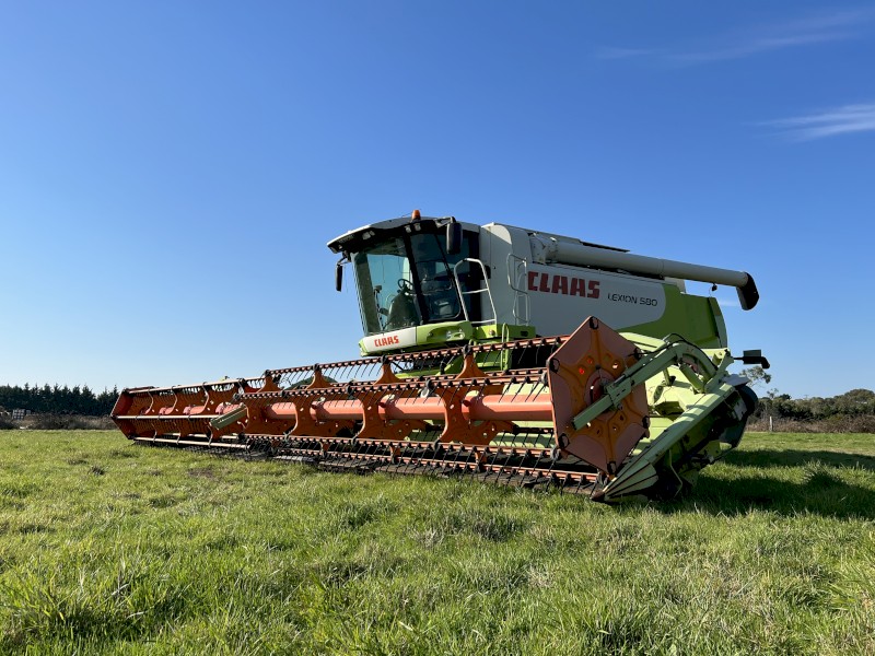 2005 Claas Lexion 580 Header with Claas 1200 Maxflo 40ft Front