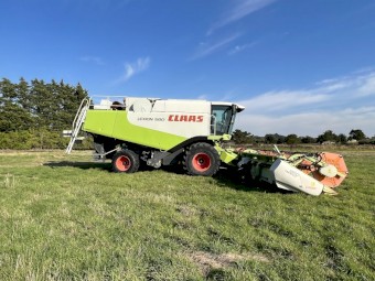 2005 Claas Lexion 580 Header with Claas 1200 Maxflo 40ft Front