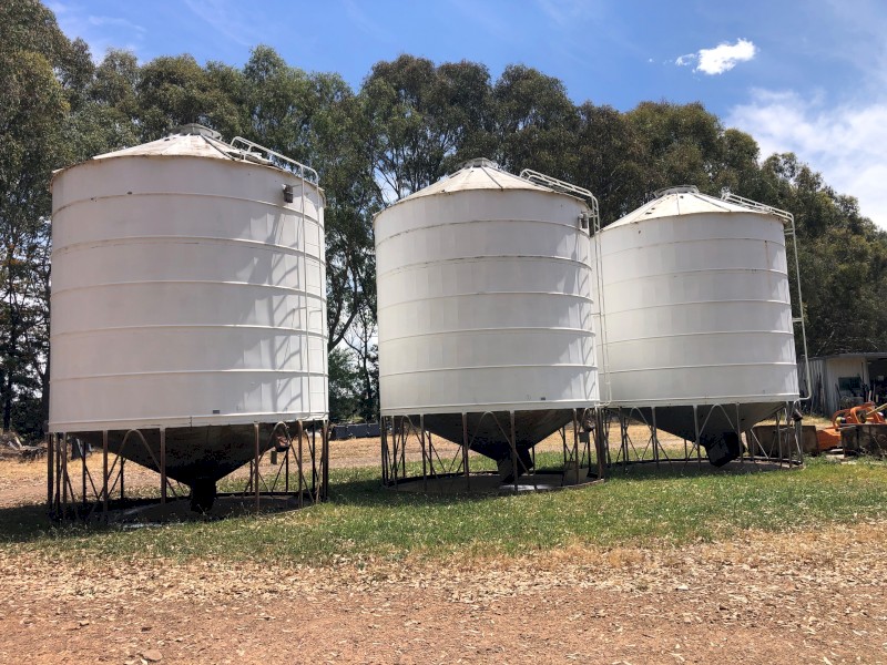 3 x Nelson Grain Silos, Model G51.1. 