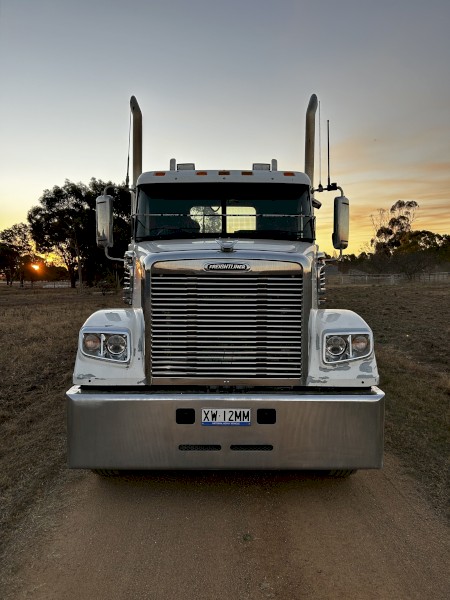 2017 Coronado 114 Prime Mover