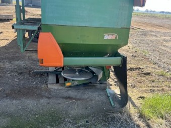 Amazone Spreader