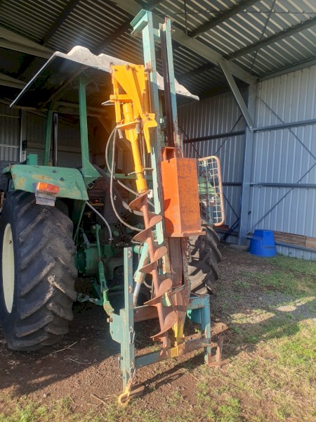 Munro Posthole  Driver