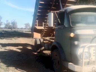 Comer tipper truck 6354 Perkins 