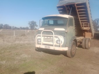 Comer tipper truck 6354 Perkins 