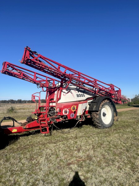 2018 Cropland Pegasus 8000L Boom Spray