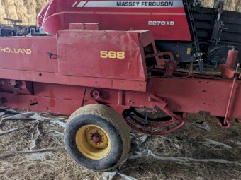 Small Square Baler - New Holland 568