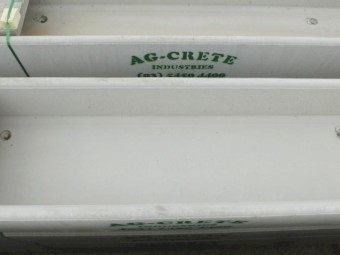 Rectangle 14ft Water Trough . 716Lt capacity. Comes with float cover.