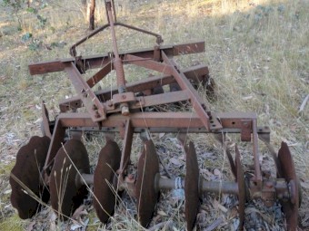 Offset Disc Plough plus Ripper