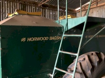 Simplicity 5700 Litre Air Seeder, A-Bar and 55 Tyne Seeding Kit