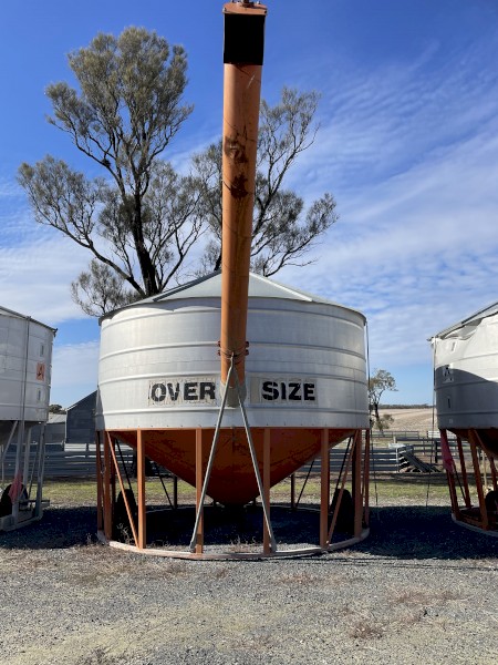 Sherwell 28 tonne Grain Field Bin