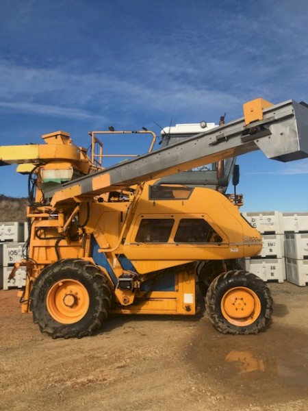 Gregoire G120SW 2004 grape harvester