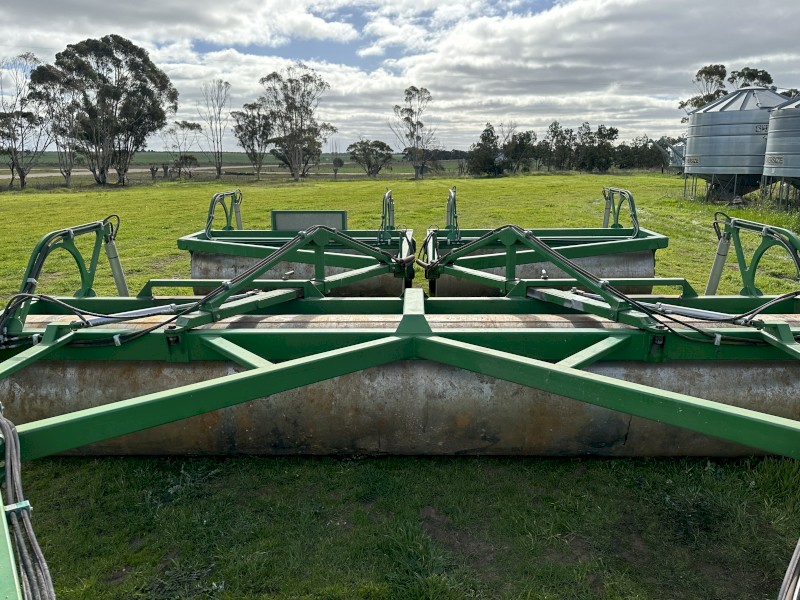 Ellbourne 2020 Land roller