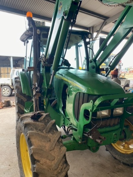 2007 John Deere 5820