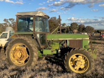 John Deere 3140 4x4 Tractor