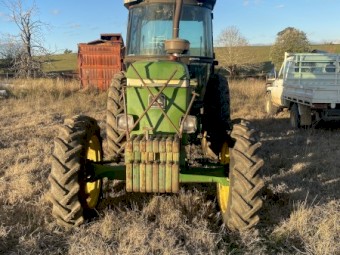 John Deere 3140 4x4 Tractor