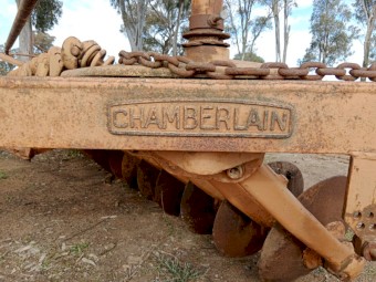 Chamberlain 1 way plow