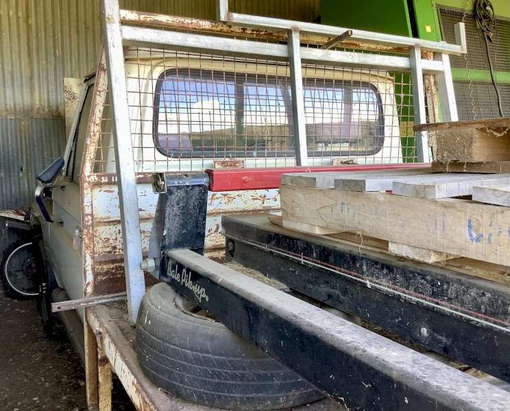 HJ75 1986 Toyota Landcruiser flat tray 