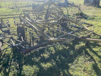 Hydraulic Level lift Harrows 