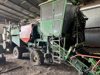 Tomato Harvester