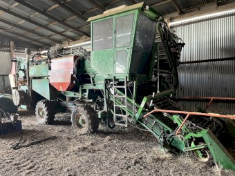 Tomato Harvester