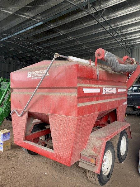 Bromar 50 Bag Multi Feeder