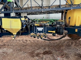 2022 Hayes 37m 6000L Weedit, blanket line