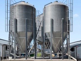 Big Dutchman Silos