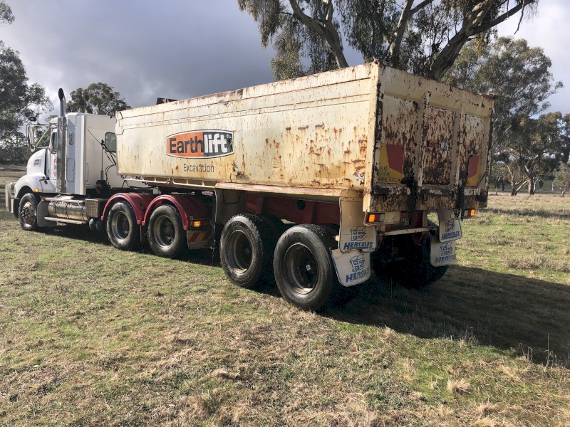 Bogie Axle Chassis Tipper