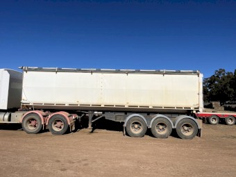 2000 Moore A Trailer Grain Tipper