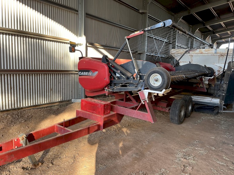 2009 Case IH 3016 Canola Front