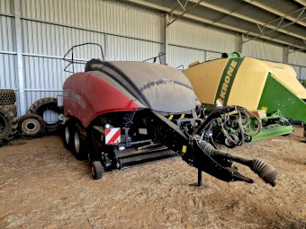 Case LB434XL baler