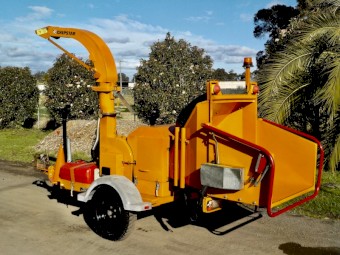 Late Model 2019 CHIPSTAR VORTEX 6" Commercial Bandit Wood Chipper