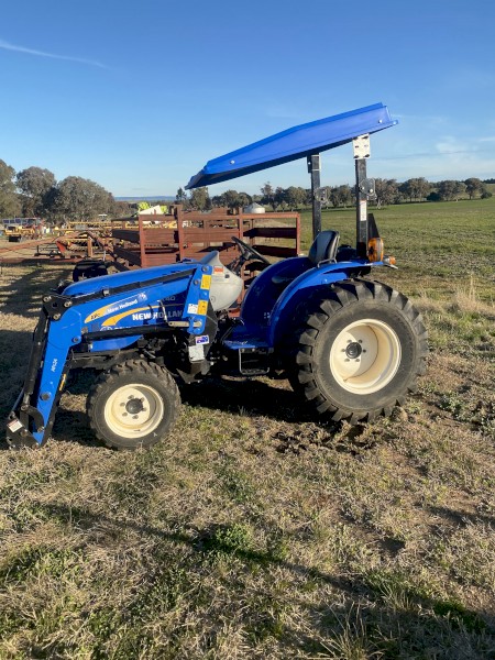 2017 New Holland Workmaster 40 Tractor Loader