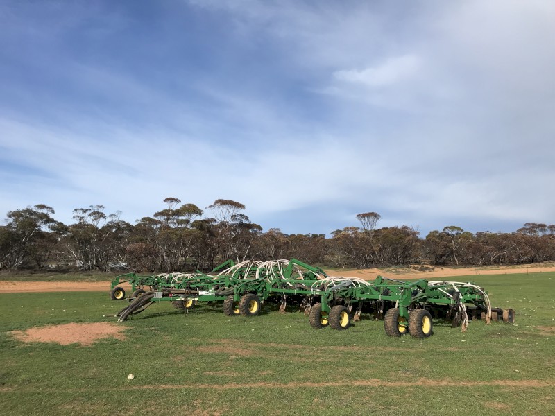 John Deere Airseeder Bar 