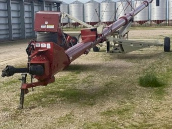 Farm King 13x95 Swing Away Auger 