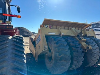 2007 CAT Scraper