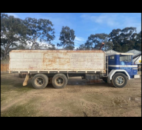 International Acco Tipper