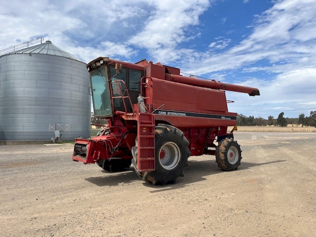 Case IH 1680 Header with 30' Front