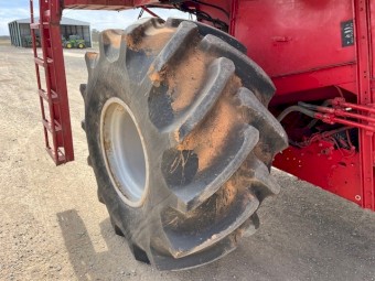 Case IH 1680 Header with 30' Front