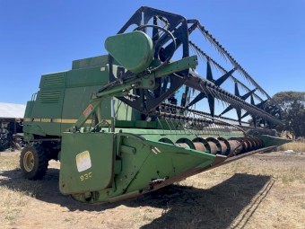 930R John Deere front 
