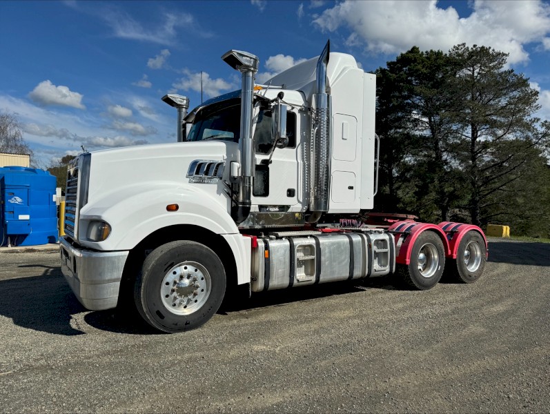 2014 Mack Superliner CLXT 6x4