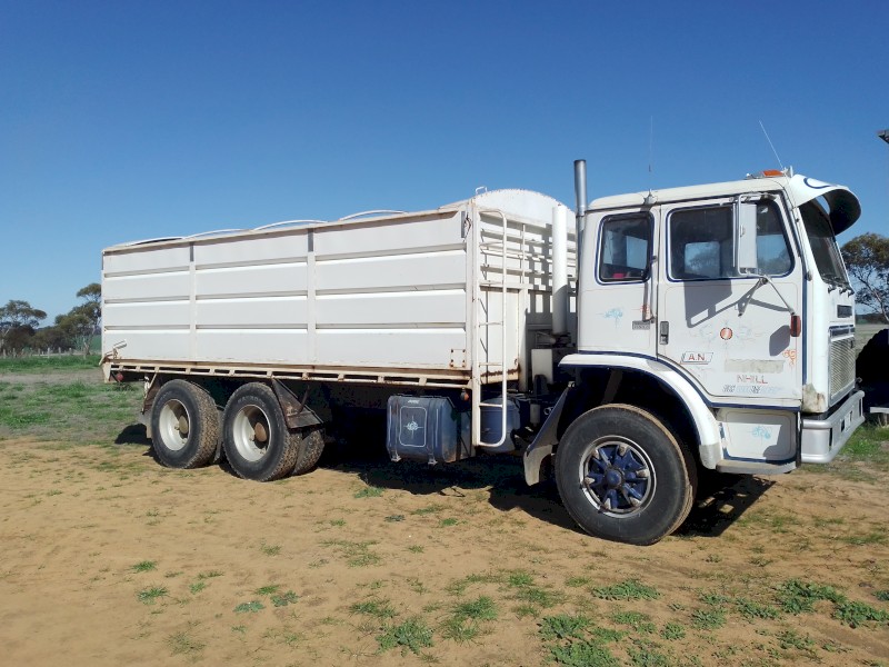 International 1900 Acco Truck 'Best Offer'